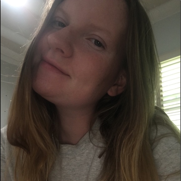 Meet your Posher, Bethany - Picture 1 of 1